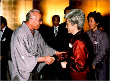 Le dialogue interreligieux dans la pensée et la pratique de Chiara Lubich.  La fraternité, chemin et but du dialogue.